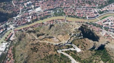 Amasya, Hindi. Tarihi şatosu olan Amasya şehri manzarası