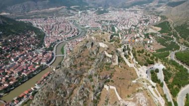 Amasya, Hindi. Tarihi şatosu olan Amasya şehri manzarası