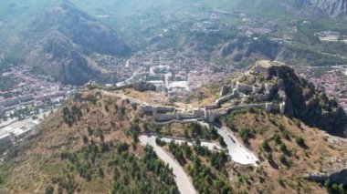Amasya, Hindi. Tarihi şatosu olan Amasya şehri manzarası