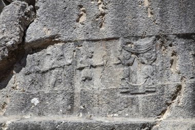 Hitit Uygarlığının antik başkenti Yazilikaya Hattusa 'daki 12 tanrının rahatlatılması.