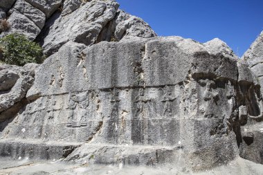 Hitit Uygarlığının antik başkenti Yazilikaya Hattusa 'daki 12 tanrının rahatlatılması.