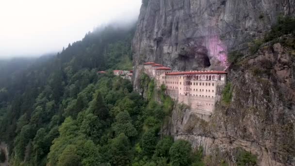 Monasterio Sumela Smela Manastr Drone Photo Parque Nacional Altndere Maka — Vídeos de Stock