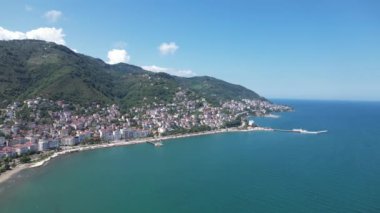 Boztepe ve Ordu Şehir Merkezi 'nin İHA görüntüsü. Altinordu, Ordu, Türkiye.