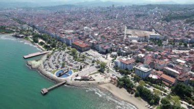 Boztepe ve Ordu Şehir Merkezi 'nin İHA görüntüsü. Altinordu, Ordu, Türkiye.