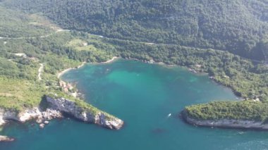 Gideros körfezi manzaralı, Cide, Kastamonu, Türkiye, ayrıca Genoese tarihli Karadeniz 'in en güzel doğal körfezi.