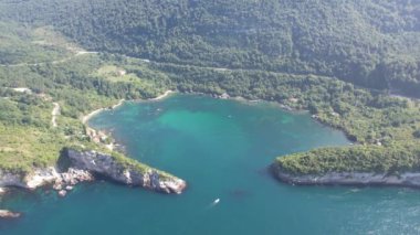 Gideros körfezi manzaralı, Cide, Kastamonu, Türkiye, ayrıca Genoese tarihli Karadeniz 'in en güzel doğal körfezi.