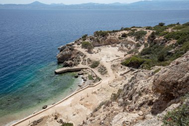 Yunanistan 'ın Loutraki kentindeki Vouliagmenis Gölü yakınlarındaki Heraion ikonik arkeolojik sahasından görüntüler.