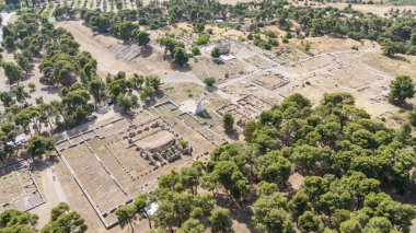 Epidaurus Antik Tiyatrosu, Yunan Epidaurus şehrinde antik Yunan tıp tanrısı Asclepius 'a adanmış bir tiyatrodur..