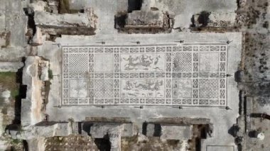 Eleusis, Isthmia, Corinth, Yunanistan. Isthmi 'de Roma Hamamları, inanılmaz mozaikler.!