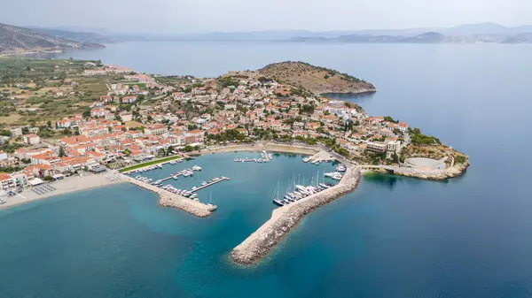 Stock image View of the town of Astros, Greece