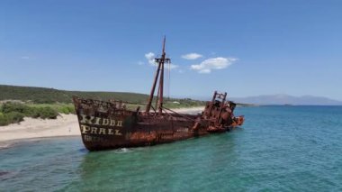 Güney Yunanistan 'ın Gytheio kenti yakınlarında bulunan Dimitrios gemi enkazı