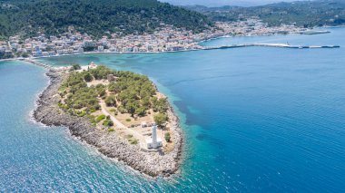 Laconia, Moreloponne 'daki Githio adasının (Gythio kasabası) havadan görünüşü