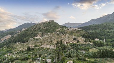 Yunanistan 'ın Mystras kentindeki harabeler - arkeoloji geçmişi