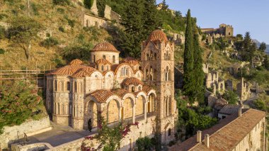 Yunanistan 'ın Mystras kentindeki harabeler - arkeoloji geçmişi