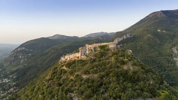 Yunanistan 'ın Mystras kentindeki harabeler - arkeoloji geçmişi