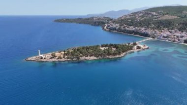 Laconia, Moreloponne 'daki Githio adasının (Gythio kasabası) havadan görünüşü
