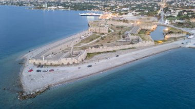 Yunanistan 'daki Rio-Antirio köprüsünün Charilaos Trikoupis hava manzarası