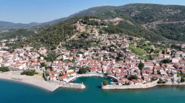 Yunanistan 'ın tarihi Nafpaktos limanı