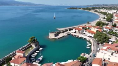 Yunanistan 'ın tarihi Nafpaktos limanı