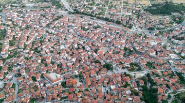 Meteora, Kalabaka, Yunanistan. Kurtarıcının Dönüşümü Manastırı. Meteora - kayalar, 600 metreye kadar. UNESCO listesinde yer alan 6 aktif Rum Ortodoks manastırı bulunuyor: Aerial View