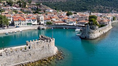 Yunanistan 'ın tarihi Nafpaktos limanı