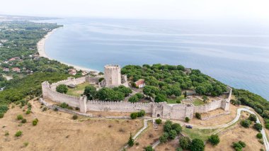 Platamon Kalesi, Pieria, Makedonya, Yunanistan'ın havadan görünümü