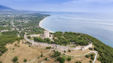 Platamon Kalesi, Pieria, Makedonya, Yunanistan'ın havadan görünümü