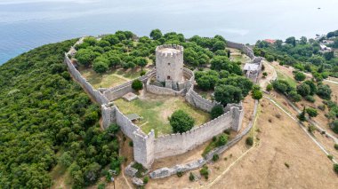 Platamon Kalesi, Pieria, Makedonya, Yunanistan'ın havadan görünümü