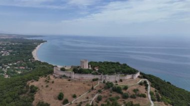 Platamon Kalesi, Pieria, Makedonya, Yunanistan'ın havadan görünümü