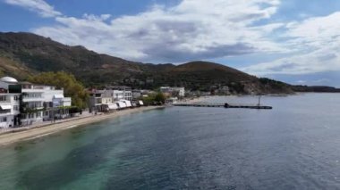 Marmara Adası Cinarli, Türkiye 'nin havadan görünüşü. Türkiye 'deki Marmara adası manzarası.