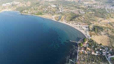 Bademli, Dikili, İzmir, Türkiye 'nin güzel kıyı şeridi