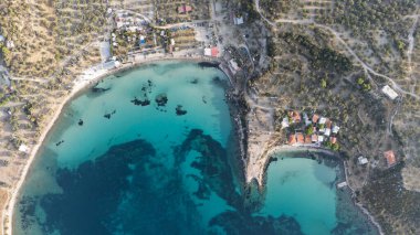 Bademli, Dikili, İzmir, Türkiye 'nin güzel kıyı şeridi