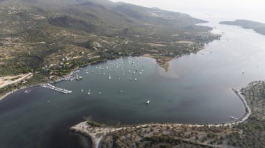 Bademli, Dikili, İzmir, Türkiye 'nin güzel kıyı şeridi