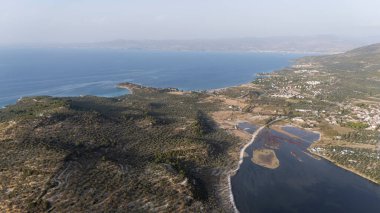 Bademli, Dikili, İzmir, Türkiye 'nin güzel kıyı şeridi