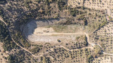 Magnezya 'daki Artemis Tapınağı Türkiye' nin Maeander 'ına insansız hava aracı bakışı