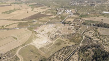 Magnezya 'daki Artemis Tapınağı Türkiye' nin Maeander 'ına insansız hava aracı bakışı