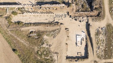 Magnezya 'daki Artemis Tapınağı Türkiye' nin Maeander 'ına insansız hava aracı bakışı