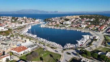 Türkiye 'nin Cesme Yarımadası' ndaki Dalyan Köyü insansız hava aracı görüntüsü