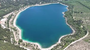 Türkiye 'nin orta batısında yer alan Golcuk Nature Park Gölü.