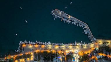 Didim Akbuk Türkiye 'den yazlık hava manzarası.