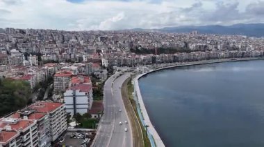 İzmir 'in Konak ilçesindeki Tarihi Asansör. 