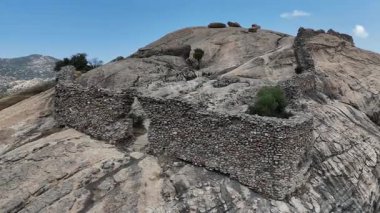 Kocarli, Aydın 'daki Rocky Hill' deki Antik Taş Kale