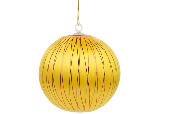 Gele Kerstbal Met Zilveren Strepen Een Gouden Kant Geïsoleerd Witte — Stockfoto