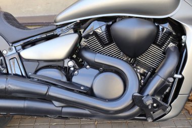 Modern bir motorsikletin parçaları. Yakın plan..