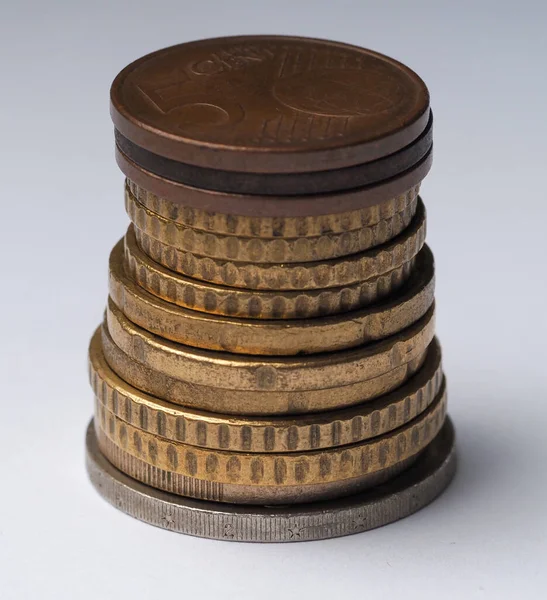 Turm Europäischer Münzen Verschiedener Stückelungen — Stockfoto
