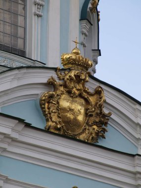 Kyiv 'deki St. Andrew Ortodoks Kilisesi cephesinin parçaları.