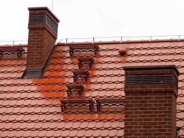 Döşeme Evindeki Modern Kar Eritme Sistemi