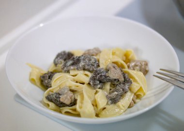 Makarnalı mantar kreması sosu. Yüksek kalite fotoğraf