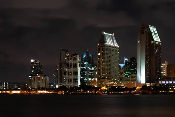 San Diego Körfezi geceleri