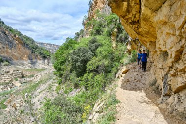 Congost Mont Rebei yürüyüş parkurundaki yürüyüşçüler, İspanya